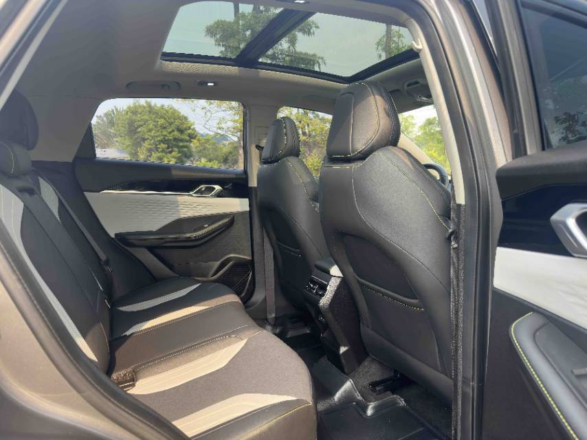 GEELY Coolray 2022 imagen de coche #10