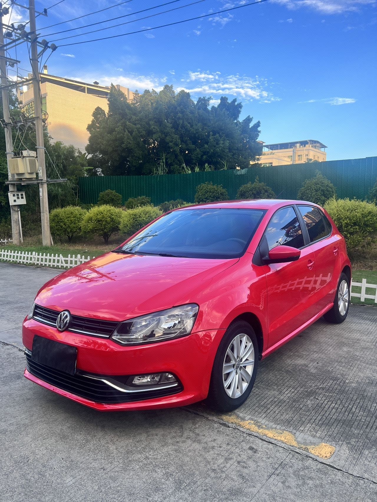 Volkswagen Polo 2014 Volkswagen Polo 2014 car image