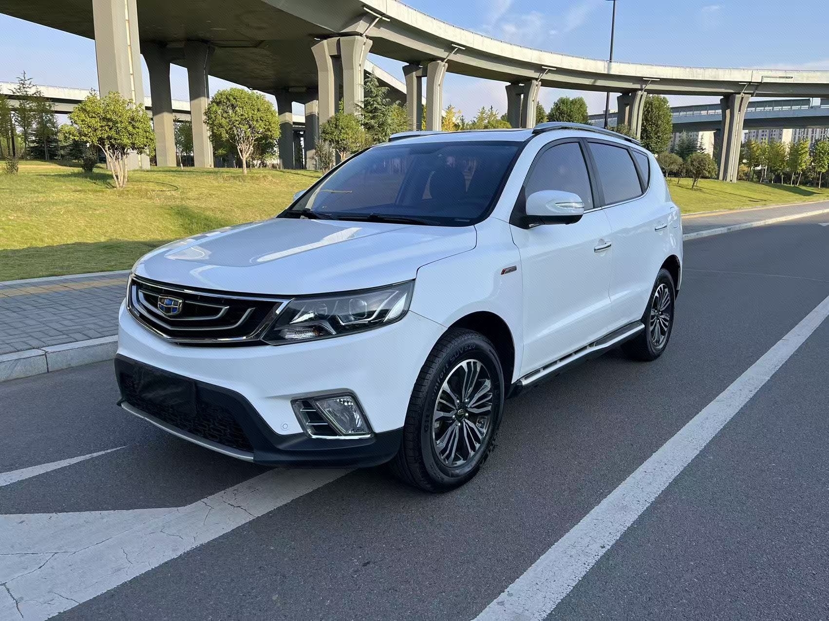 GEELY Vision X6 2017 GEELY Vision X6 2017 صورة سيارة