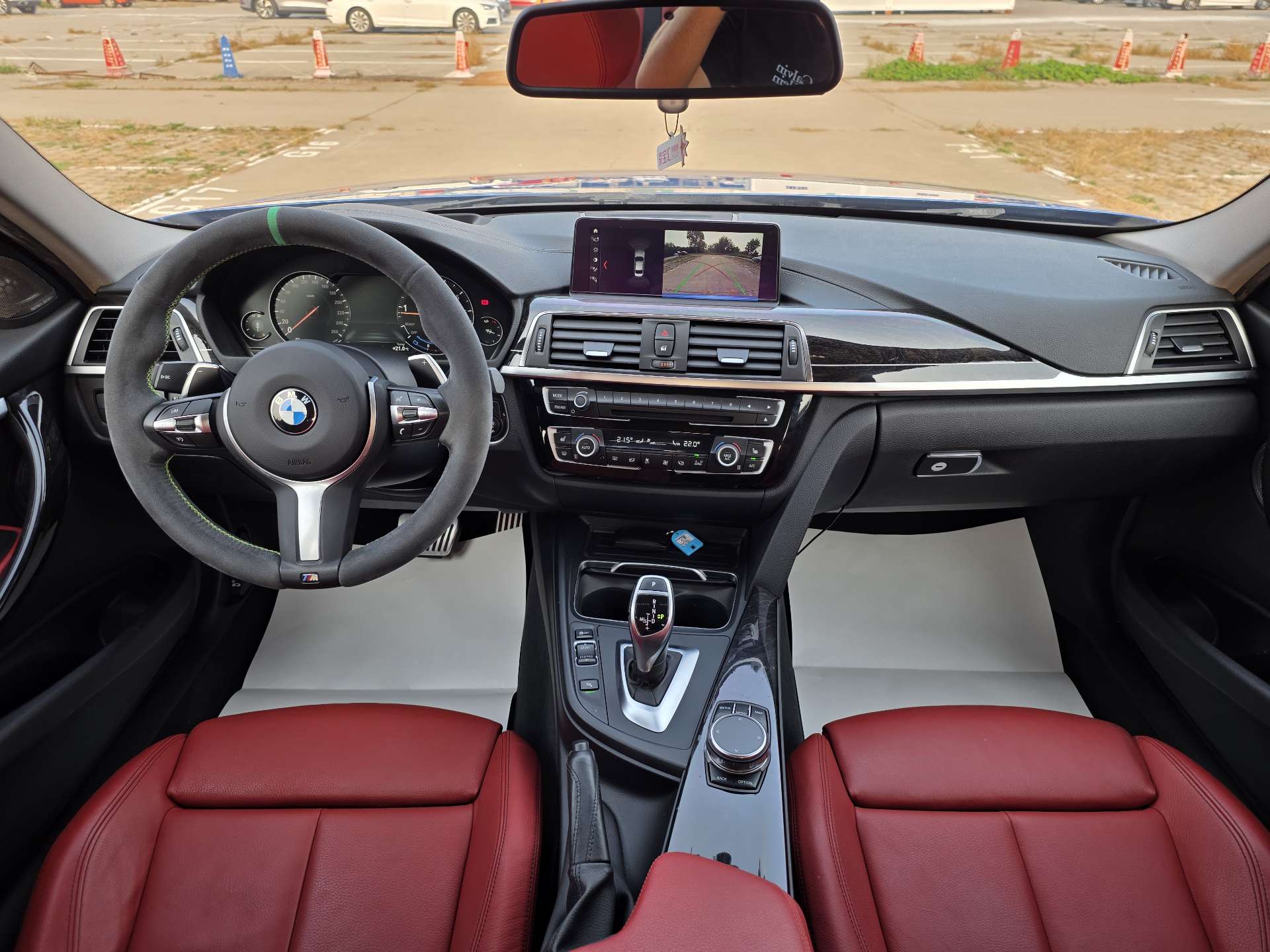 BMW 3 Series 2018 #10 BMW 3 Series 2018 car image #10