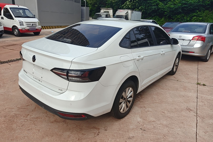 Volkswagen Lavida 2025 imagen de coche #7