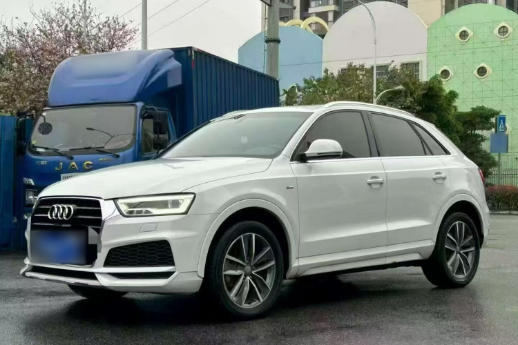 Audi Q3 2019 #2 Audi Q3 2019 car image #2