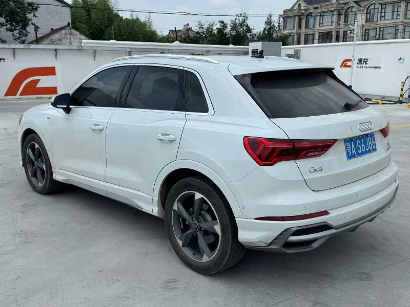 Audi Q3 2023 #4 Audi Q3 2023 car image #4