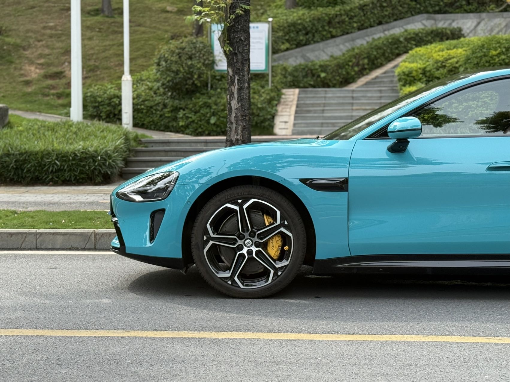 MI SU7 2025 car image #8