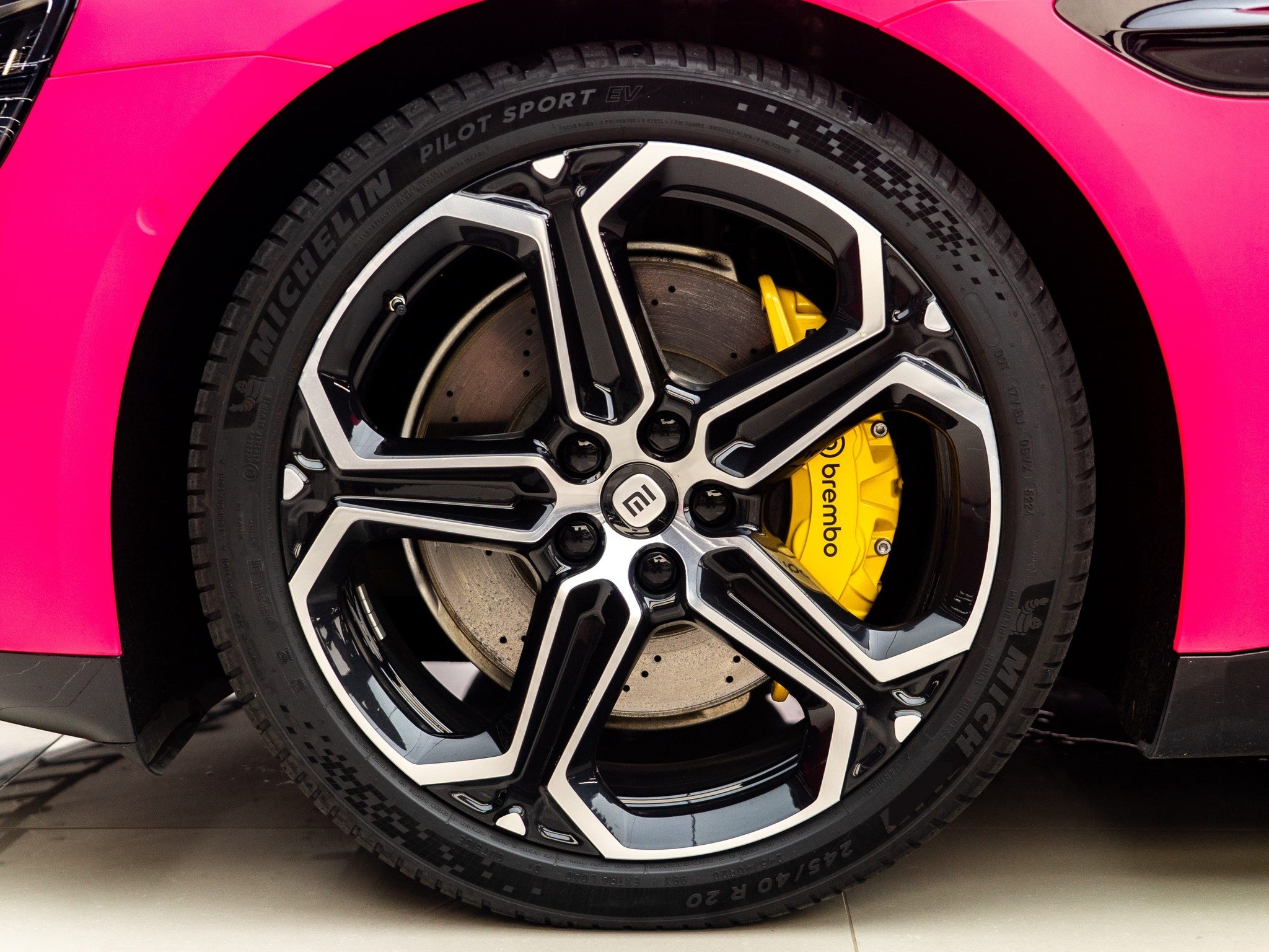 2025 car image #4