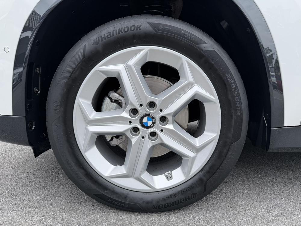 BMW X1 2023 car image #14