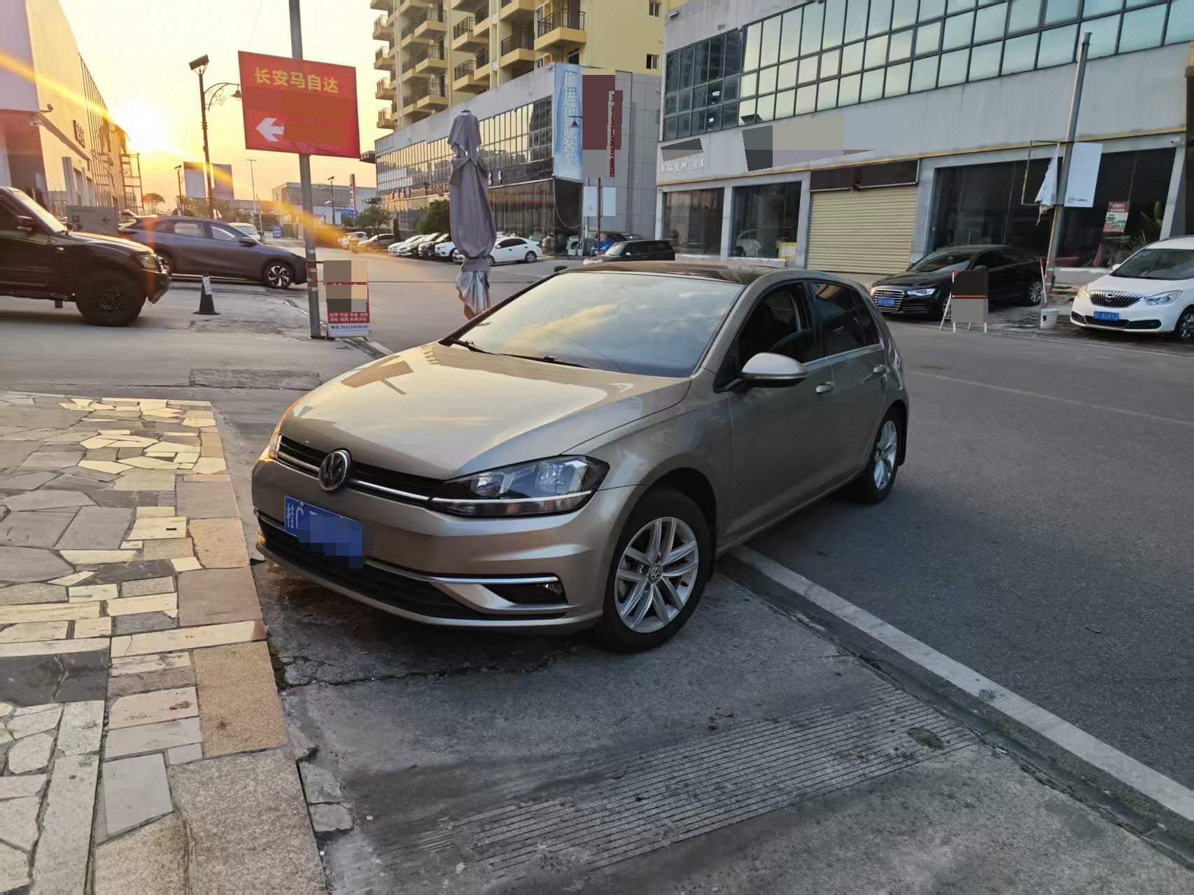 2018 immagine di auto 