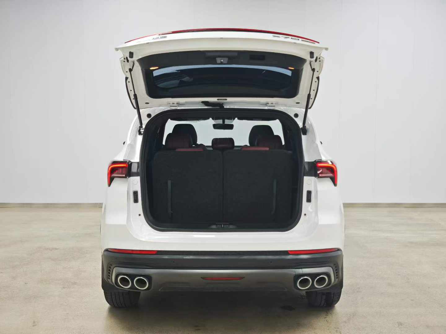 Jetour X70 PLUS 2022 #6 Jetour X70 PLUS 2022 car image #6