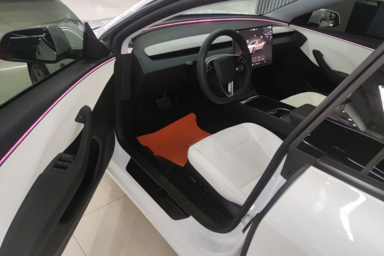 Tesla Model 3 2025 #16 Tesla Model 3 2025 car image #16