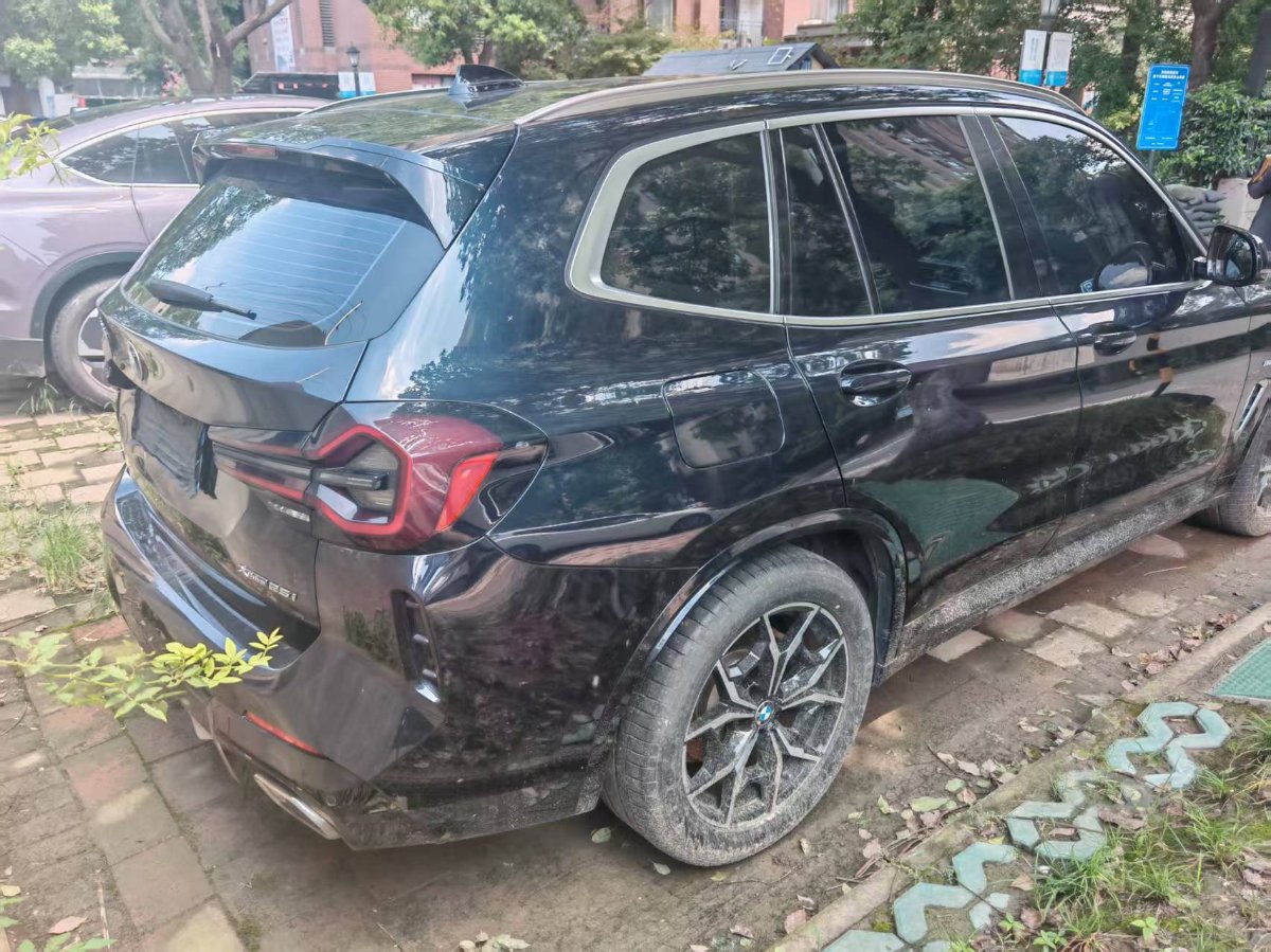BMW X3 2021 #2 BMW X3 2021 car image #2