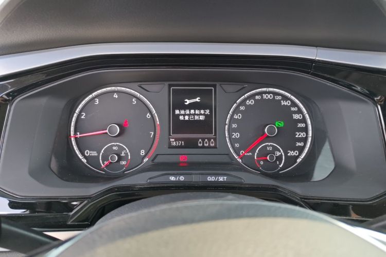 Volkswagen Polo 2020 car image #12