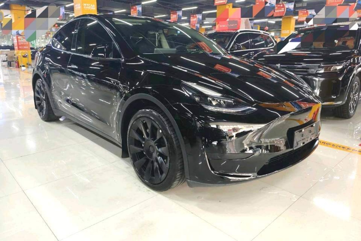 Tesla Model Y 2022 #2 Tesla Model Y 2022 car image #2