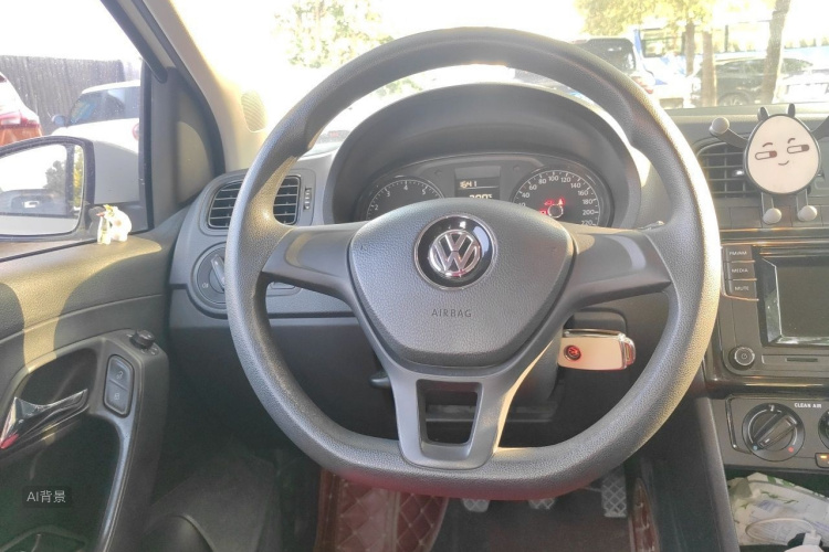 Volkswagen Polo 2016 car image #12