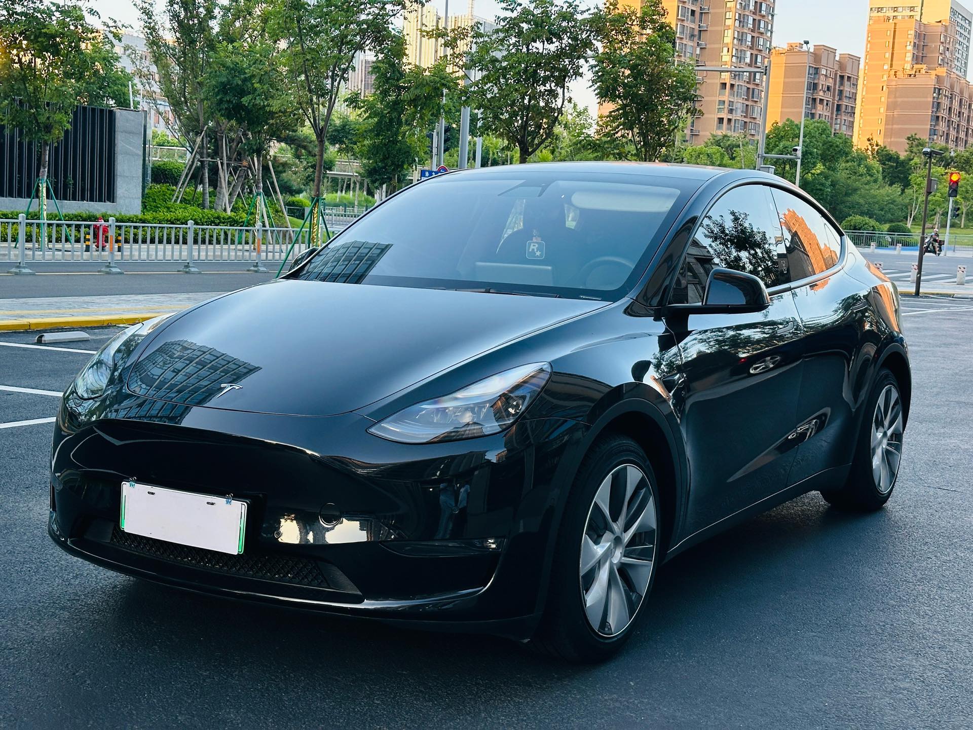 Tesla Model Y 2022 car image 