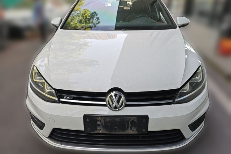 Volkswagen Golf 2017 car image #3