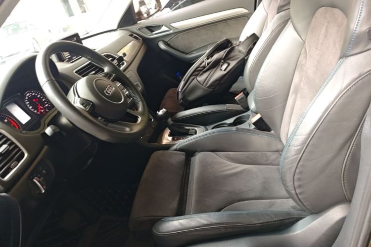 Audi Q3 2019 #19 Audi Q3 2019 car image #19