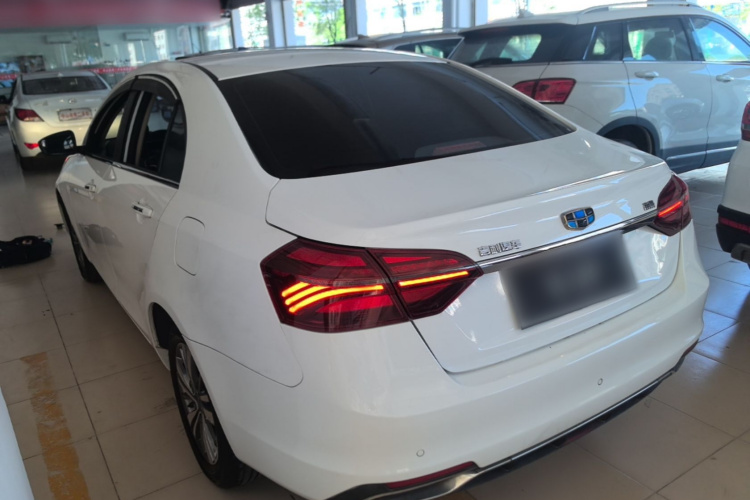GEELY Emgrand 2019 car image #5