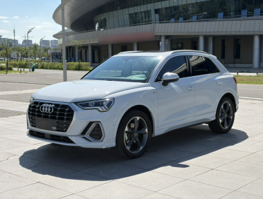 Audi Q3 2023 Audi Q3 2023 car image