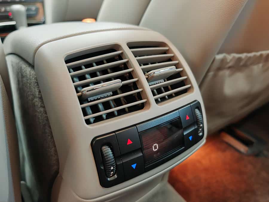 Mercedes-Benz E AMG 2008 immagine di auto #31