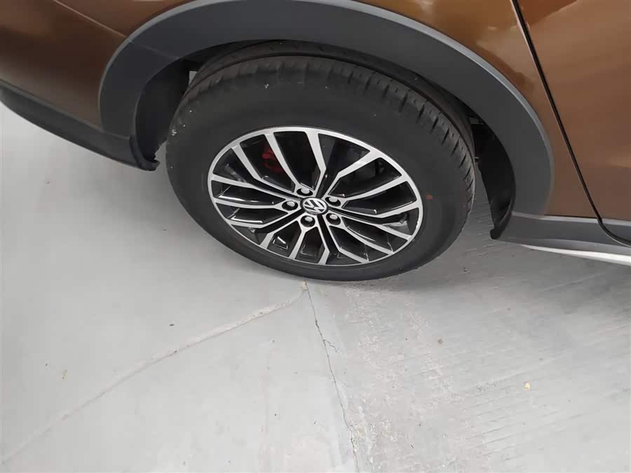 Volkswagen Cross Lavida 2017 immagine di auto #31