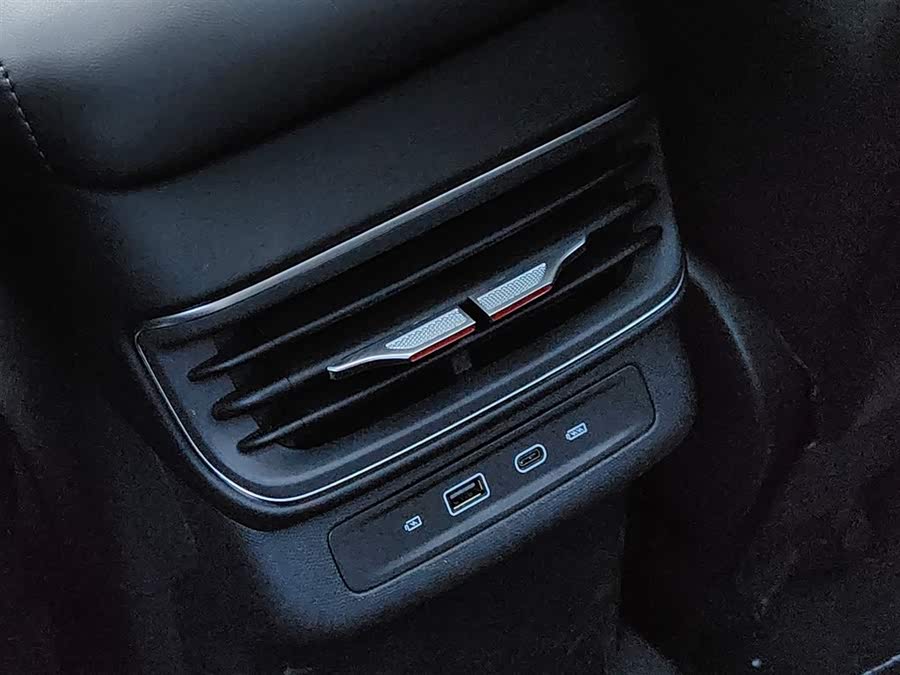 HongQi HS3 PHEV 2024 #31 HongQi HS3 PHEV 2024 car image #31