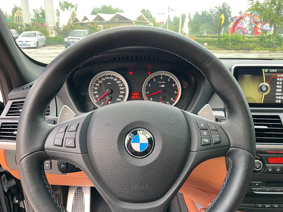 BMW X6 M 2013 #31 BMW X6 M 2013 car image #31