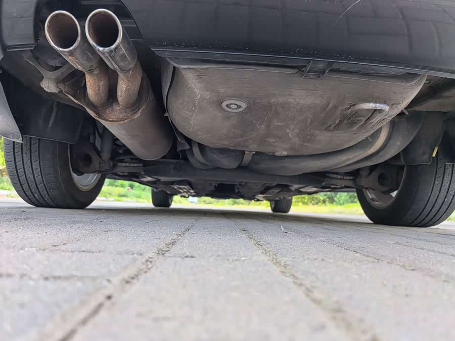 Volkswagen Passat Lingyu 2011 car image #31