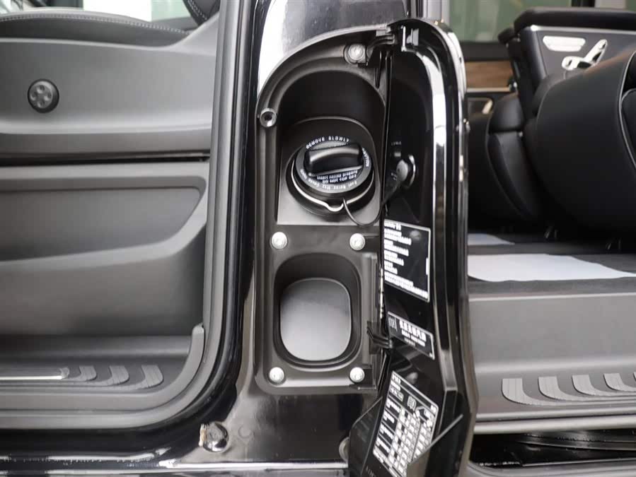 Mercedes-Benz V Class 2024 #31 Mercedes-Benz V Class 2024 car image #31