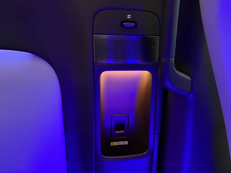 理想汽车 理想MEGA 2025 汽车图片 #31