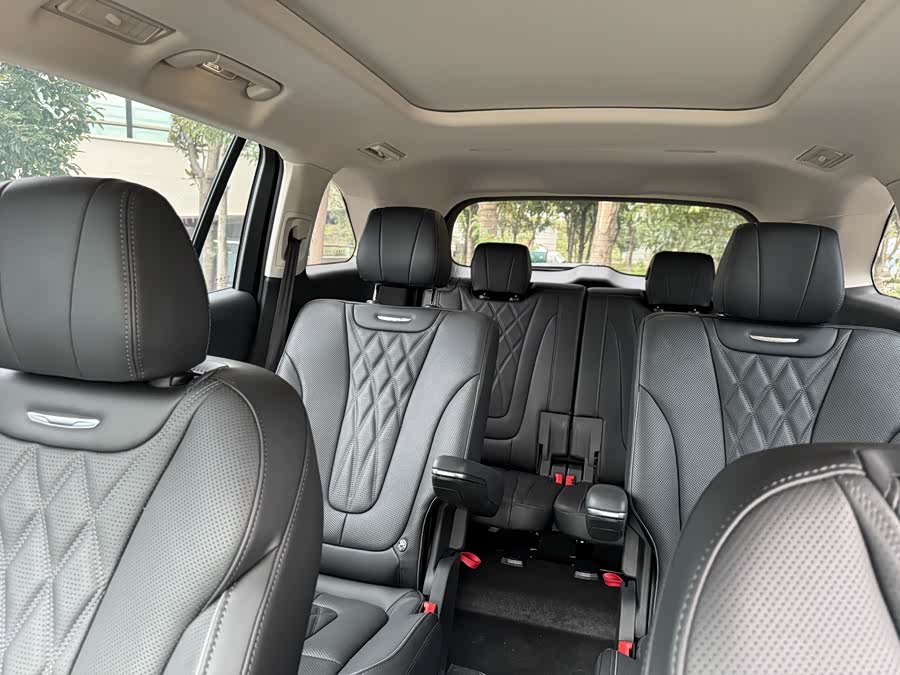 HongQi HS7 PHEV 2024 car image #31