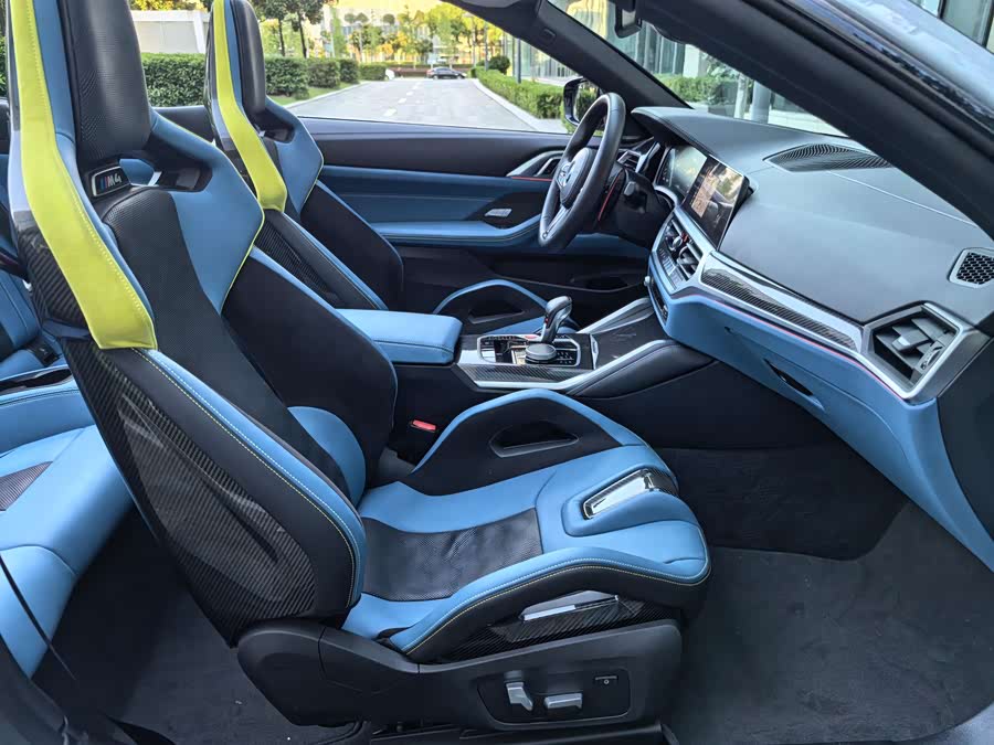 BMW M4 2022 car image #31