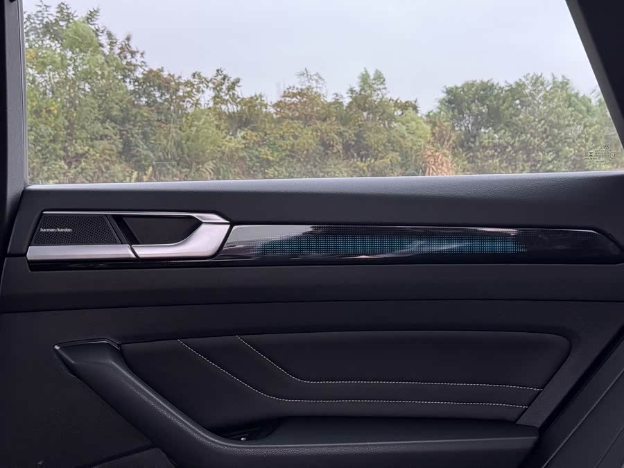 Volkswagen Arteon 2023 immagine di auto #31