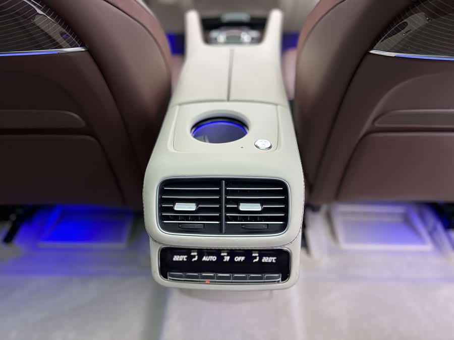 Mercedes-Benz Maybach GLS 2022 #31 Mercedes-Benz Maybach GLS 2022 car image #31