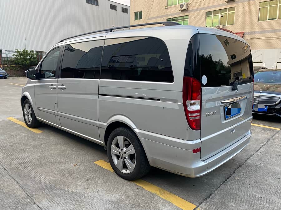 奔驰 唯雅诺 2012 汽车图片 #31