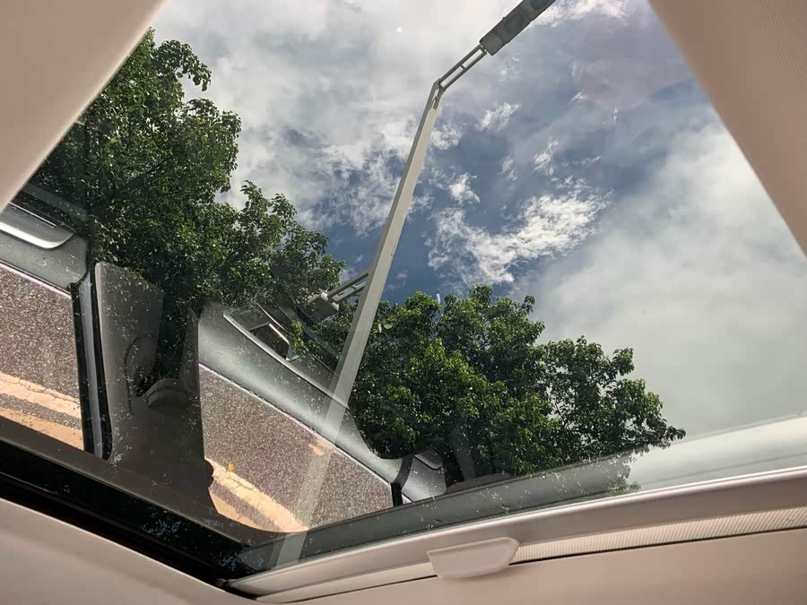 Volkswagen Golf 2019 car image #31