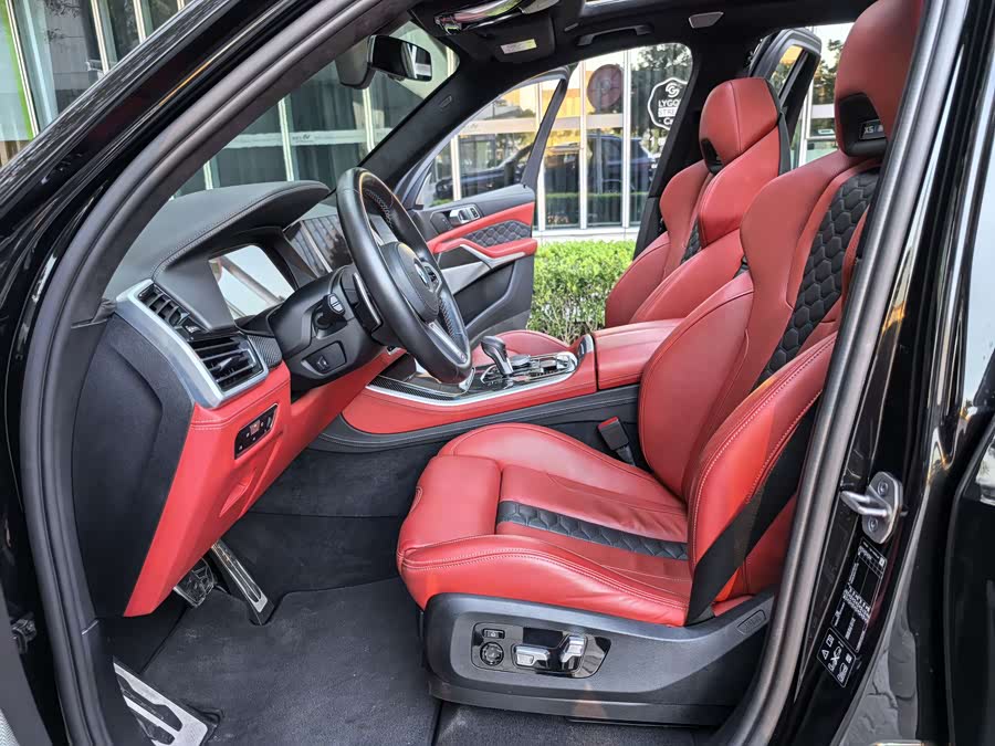 BMW X5 M 2022 car image #31