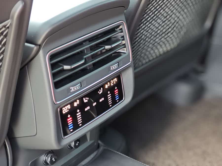 Audi SQ7 #31 Audi SQ7 immagine di auto #31