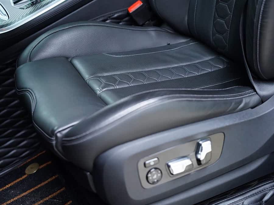 BMW X5 M 2020 car image #31