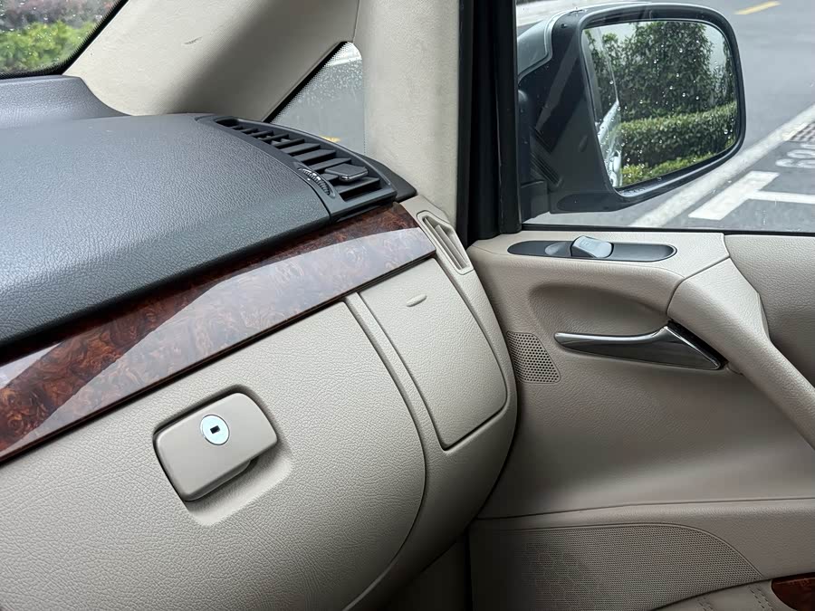 奔驰 唯雅诺 2013 #31 奔驰 唯雅诺 2013 汽车图片 #31