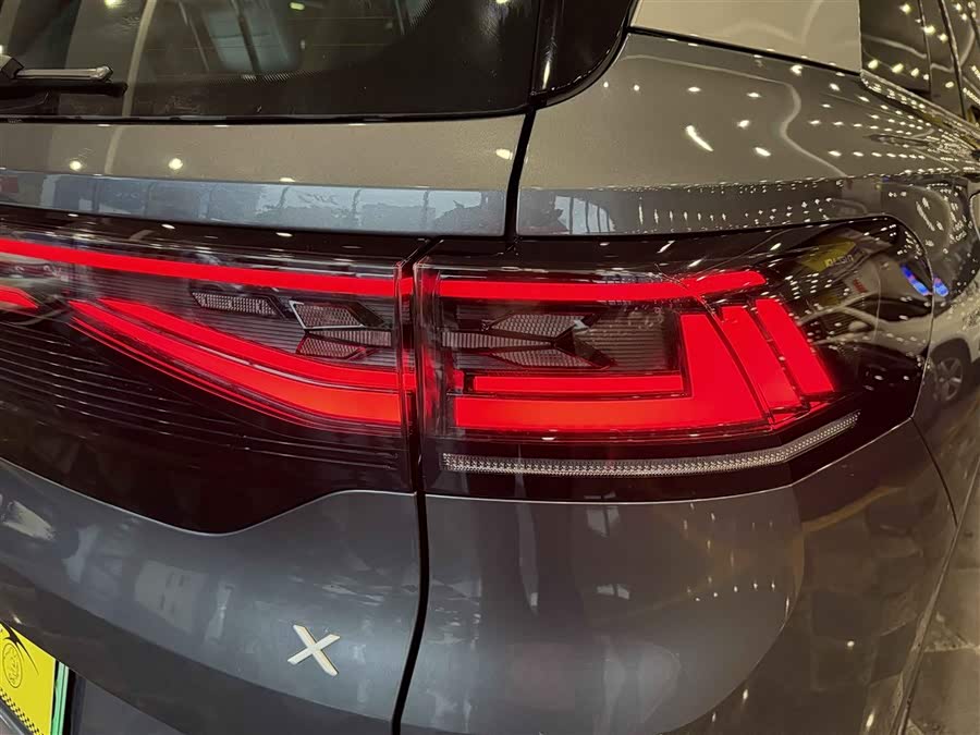 Volkswagen ID.6 X 2021 #31 Volkswagen ID.6 X 2021 car image #31