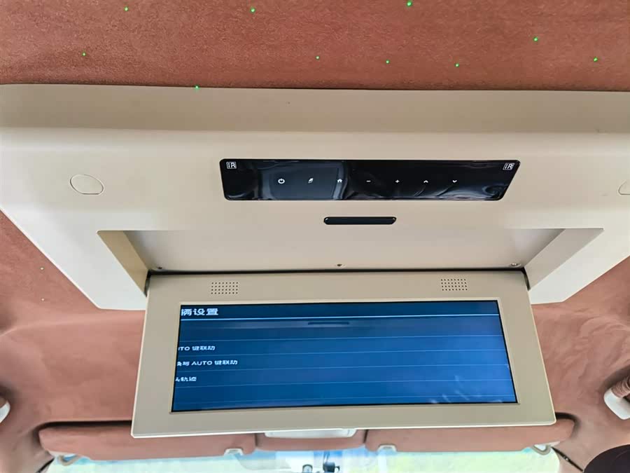 Toyota SIENNA 2018 car image #31