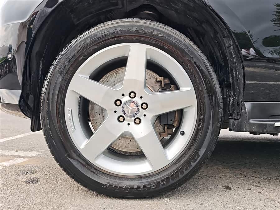 Mercedes-Benz M Class 2012 car image #31