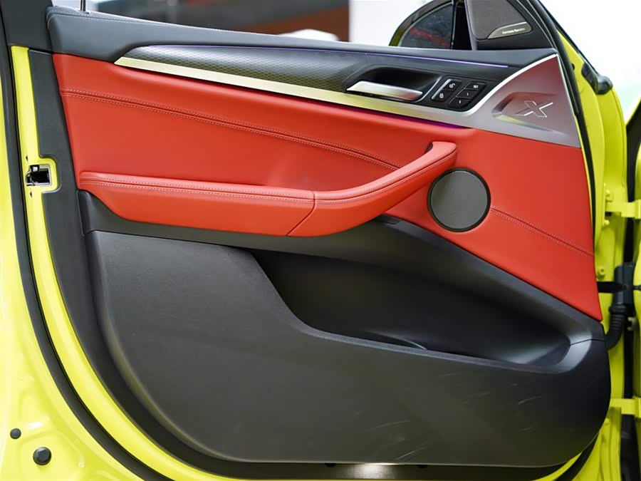 BMW X4 M 2022 immagine di auto #31