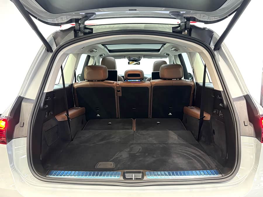 Mercedes-Benz GLS Class 2023 car image #31