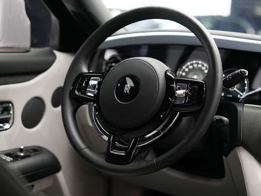 劳斯莱斯 古思特 2023 汽车图片 #31