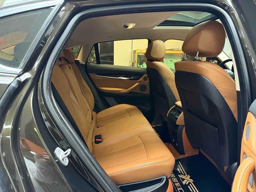 BMW X6 2016 car image #31
