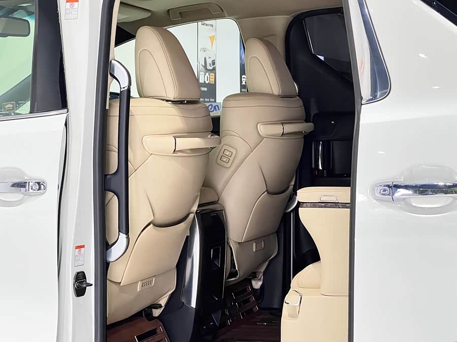 丰田 埃尔法 2018 汽车图片 #31