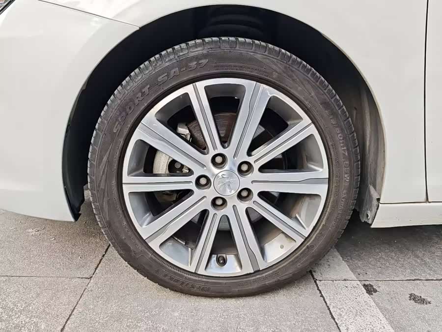 Peugeot 408 2018 #31 Peugeot 408 2018 car image #31