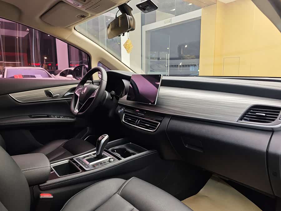 比亚迪 宋MAX新能源 2019 汽车图片 #31