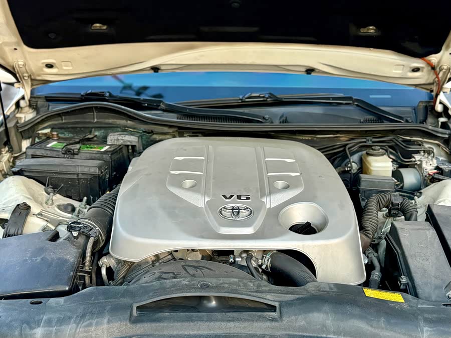 Toyota Reiz 2014 immagine di auto #31